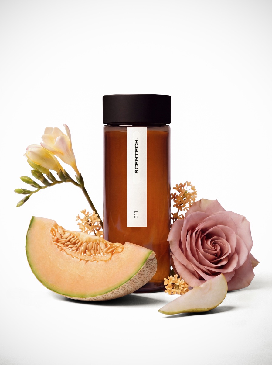 Scentech ScentPod 2.0 with freesia and melon